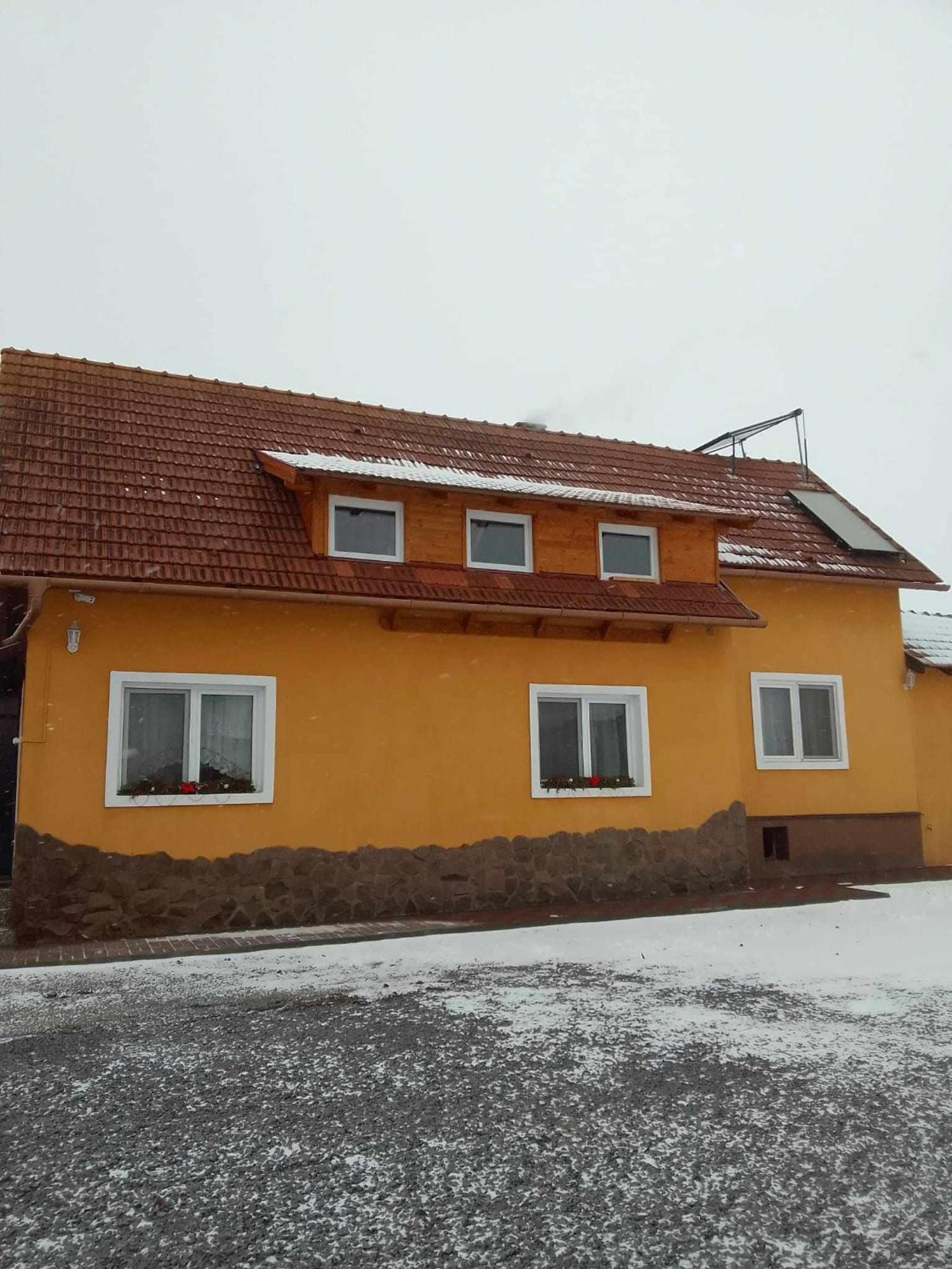 Narcise Kulcsoshaz Villa Joseni  Bagian luar foto