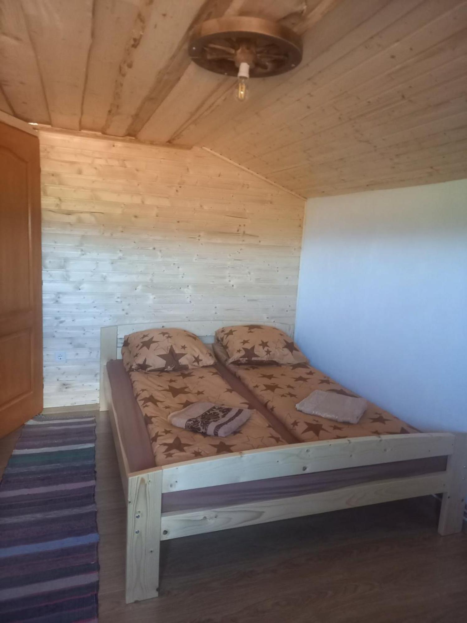 Narcise Kulcsoshaz Villa Joseni  Bagian luar foto